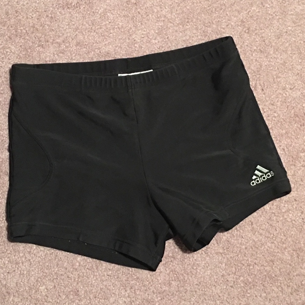 Adidas shorty spandex